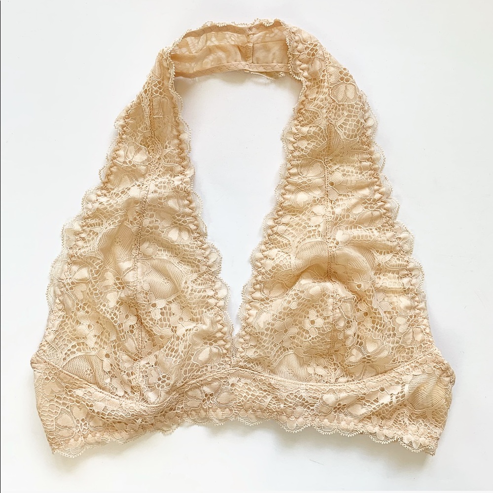 'Non Stop' Lacy Detailed Halter V Neck Bralette